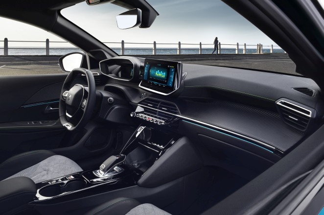 Peugeot e208